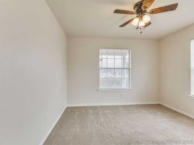 10592 E 142nd Street N, Collinsville, OK 74021