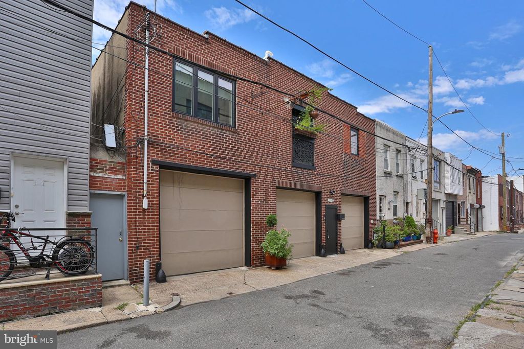 1538-42-42 S BEULAH ST, PHILADELPHIA, PA 19147 — photo 2