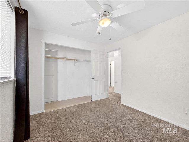 1405 N La Cresta Ave, Caldwell, ID 83605