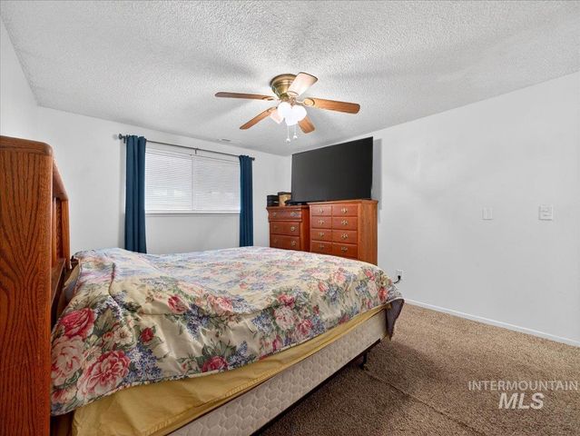 1405 N La Cresta Ave, Caldwell, ID 83605