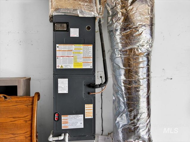 1405 N La Cresta Ave, Caldwell, ID 83605