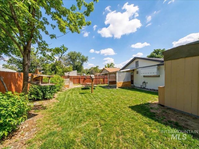 1405 N La Cresta Ave, Caldwell, ID 83605