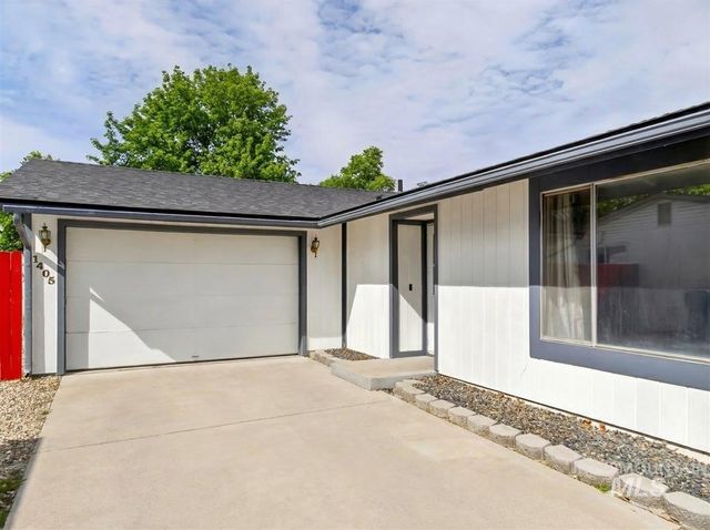 1405 N La Cresta Ave, Caldwell, ID 83605