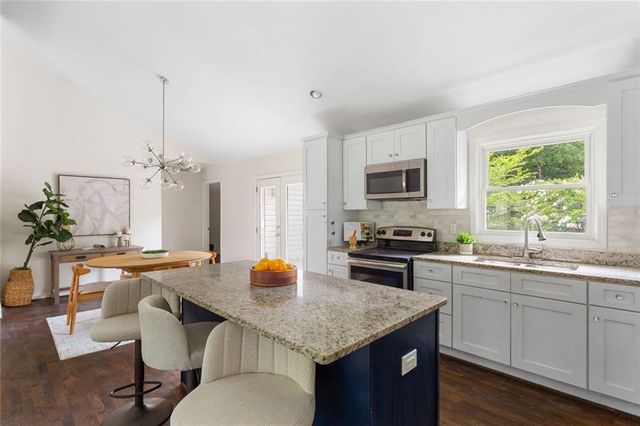 3683 Lee Street SE, Smyrna, GA 30080