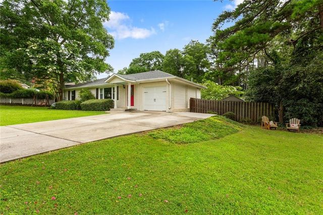 3683 Lee Street SE, Smyrna, GA 30080
