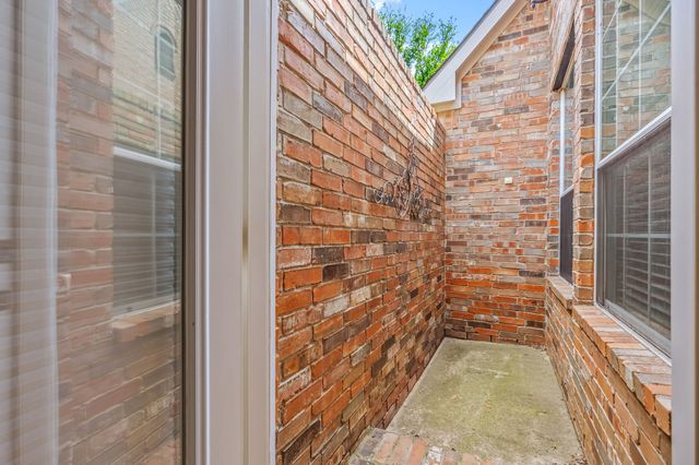 8608 Stone Hollow Drive, Mckinney, TX 75072