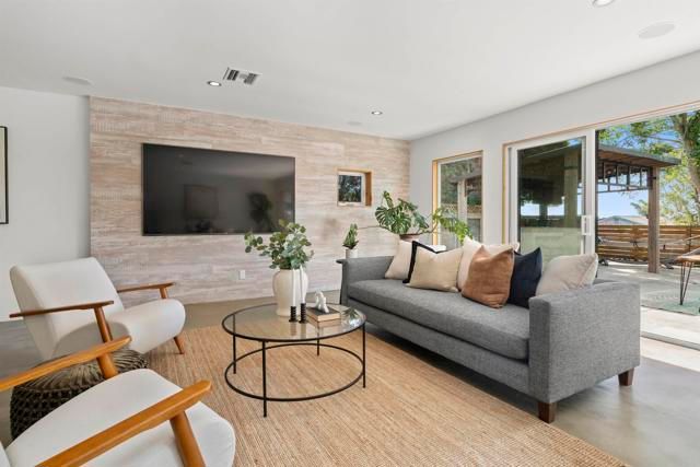 3235 Donna Drive, Carlsbad, CA 92008