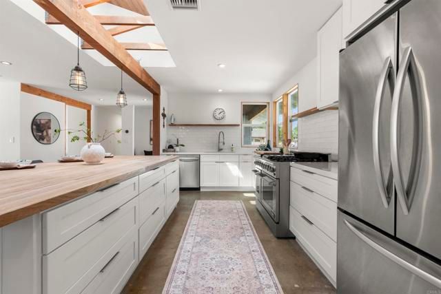 3235 Donna Drive, Carlsbad, CA 92008