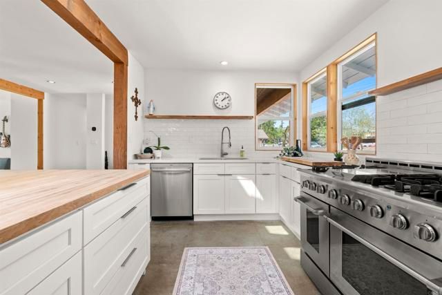 3235 Donna Drive, Carlsbad, CA 92008