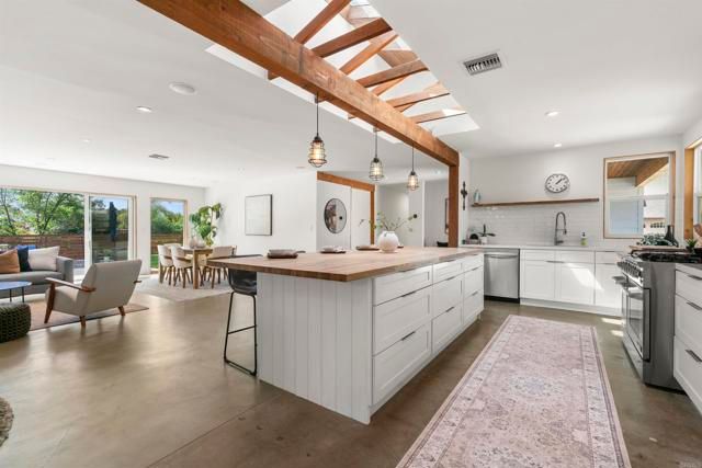 3235 Donna Drive, Carlsbad, CA 92008