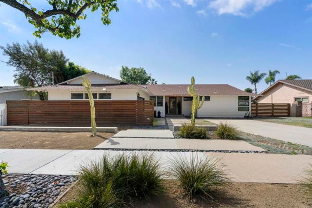 3235 Donna Drive, Carlsbad, CA 92008