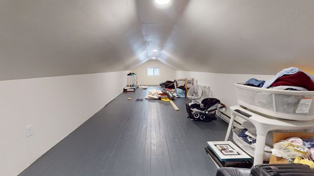 712 5th St NE, Minot, ND 58703