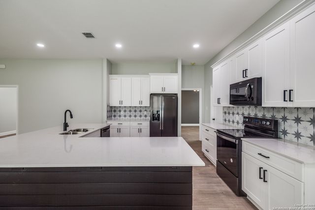 24110 MOUNTAIN CLOUD, San Antonio, TX 78258