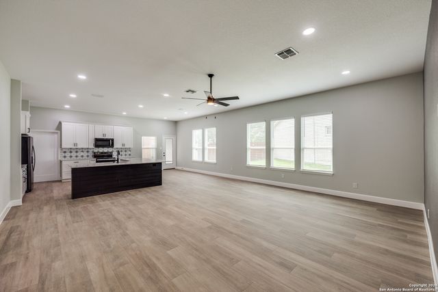 24110 MOUNTAIN CLOUD, San Antonio, TX 78258