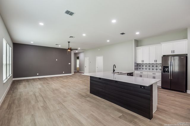 24110 MOUNTAIN CLOUD, San Antonio, TX 78258