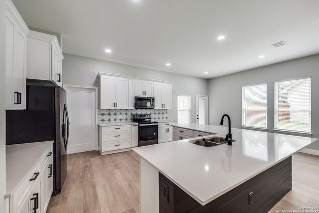 24110 MOUNTAIN CLOUD, San Antonio, TX 78258