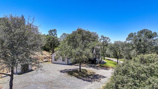 3154 Twin K Rd, Pilot Hill, CA 95664