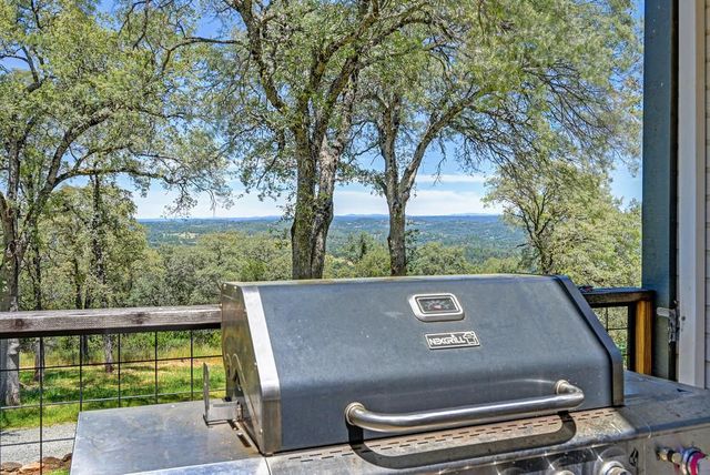 3154 Twin K Rd, Pilot Hill, CA 95664