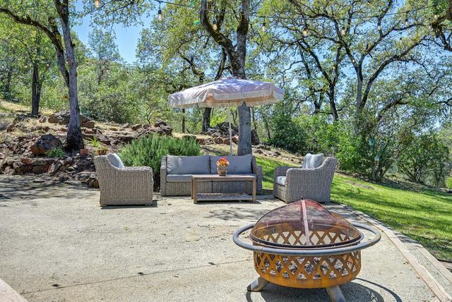 3154 Twin K Rd, Pilot Hill, CA 95664