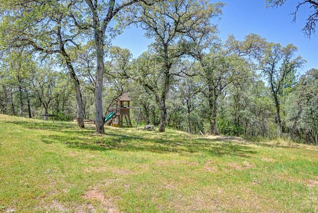 3154 Twin K Rd, Pilot Hill, CA 95664