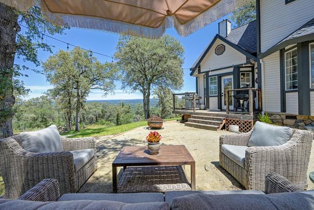 3154 Twin K Rd, Pilot Hill, CA 95664