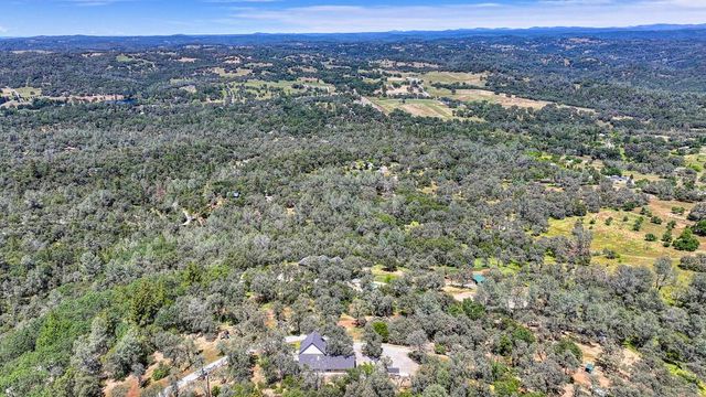 3154 Twin K Rd, Pilot Hill, CA 95664