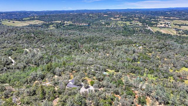 3154 Twin K Rd, Pilot Hill, CA 95664
