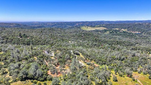 3154 Twin K Rd, Pilot Hill, CA 95664