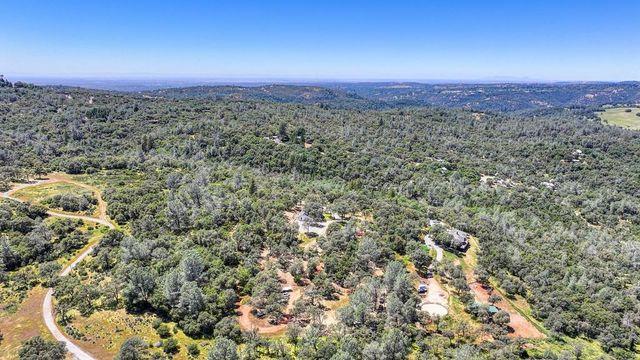 3154 Twin K Rd, Pilot Hill, CA 95664