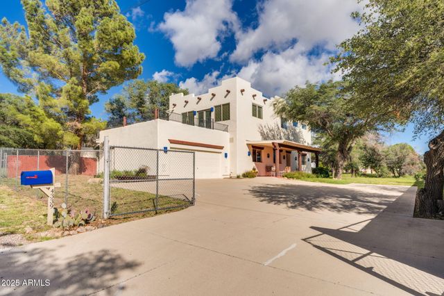 4339 E Wickersham Road, Hereford, AZ 85615