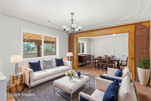 4339 E Wickersham Road, Hereford, AZ 85615