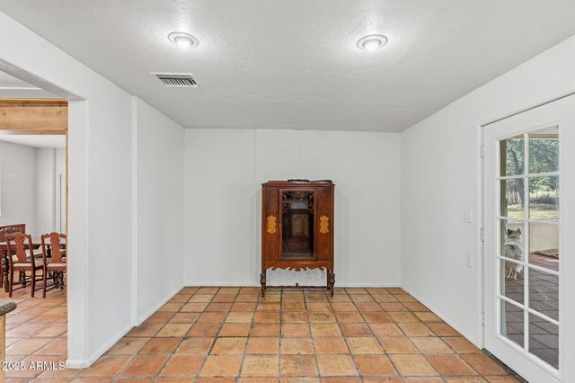 4339 E Wickersham Road, Hereford, AZ 85615