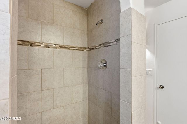 4339 E Wickersham Road, Hereford, AZ 85615