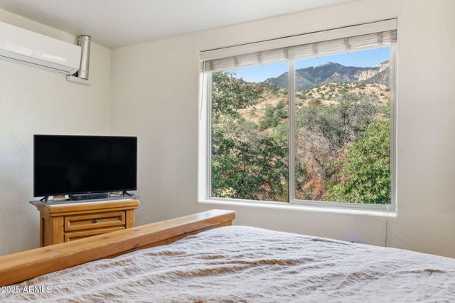 4339 E Wickersham Road, Hereford, AZ 85615