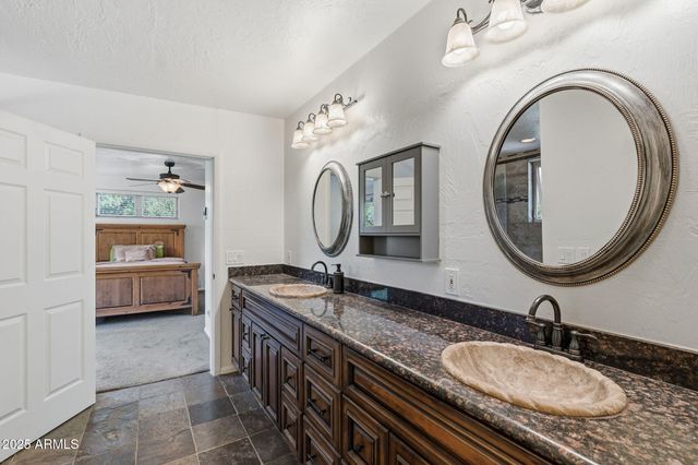 4339 E Wickersham Road, Hereford, AZ 85615