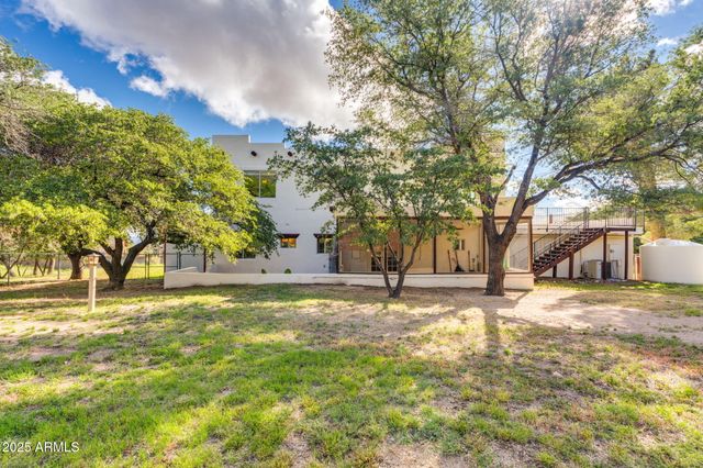 4339 E Wickersham Road, Hereford, AZ 85615