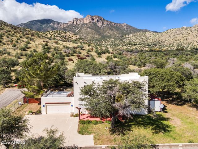 4339 E Wickersham Road, Hereford, AZ 85615