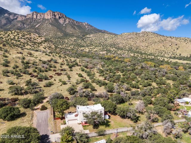 4339 E Wickersham Road, Hereford, AZ 85615