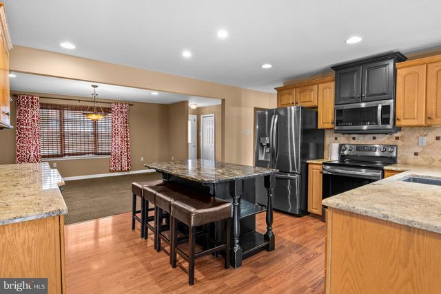 9 ALSACE AVE, Temple, PA 19560