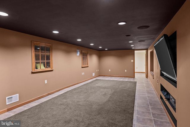 9 ALSACE AVE, Temple, PA 19560
