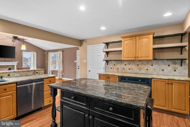 9 ALSACE AVE, Temple, PA 19560