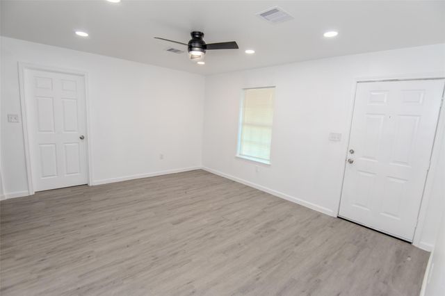 9210 Saint Lo Road, Houston, TX 77033