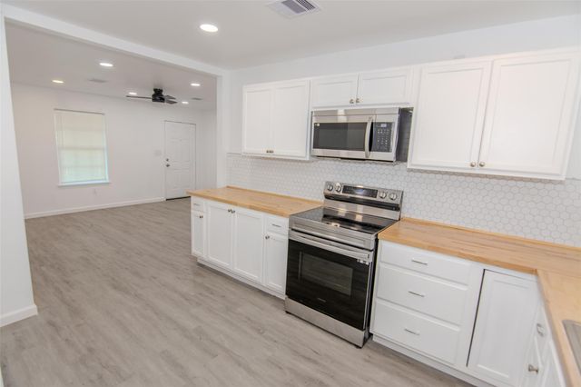 9210 Saint Lo Road, Houston, TX 77033