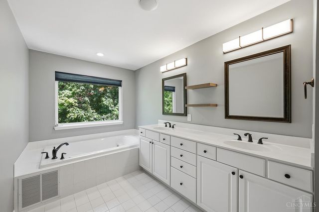 2292 Endovalley Drive, Anderson Twp, OH 45244