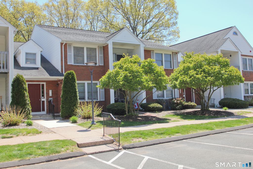 1 Concorde Way B3, Windsor Locks, CT 06096