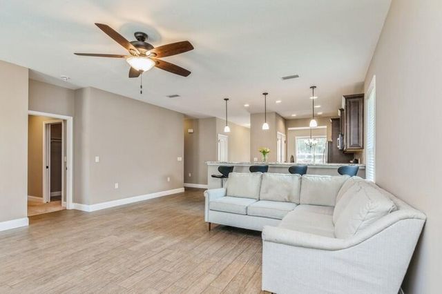 2B Newcastle Drive, Fort Walton Beach, FL 32547