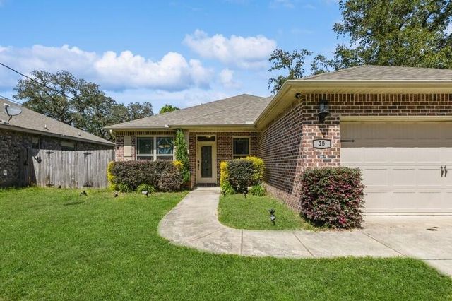 2B Newcastle Drive, Fort Walton Beach, FL 32547