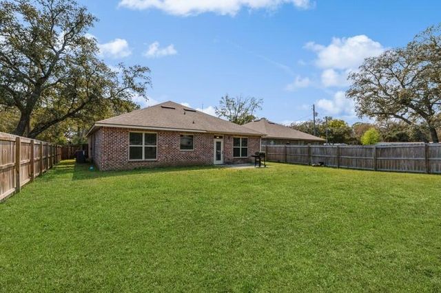 2B Newcastle Drive, Fort Walton Beach, FL 32547