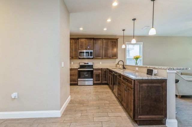 2B Newcastle Drive, Fort Walton Beach, FL 32547