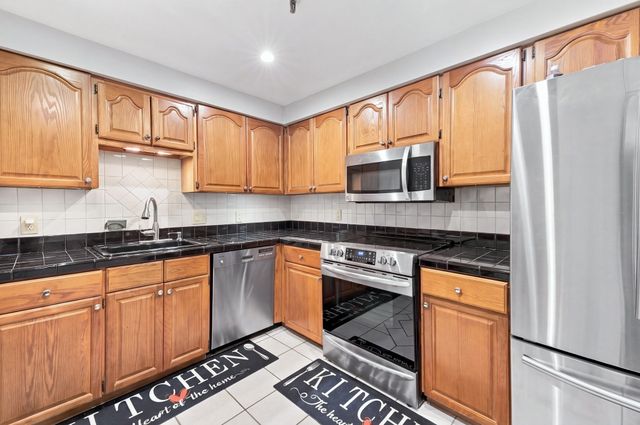 382 Ocean Ave 308, Revere, MA 02151